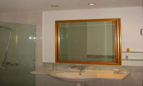 هتل رجینه ارمنستان